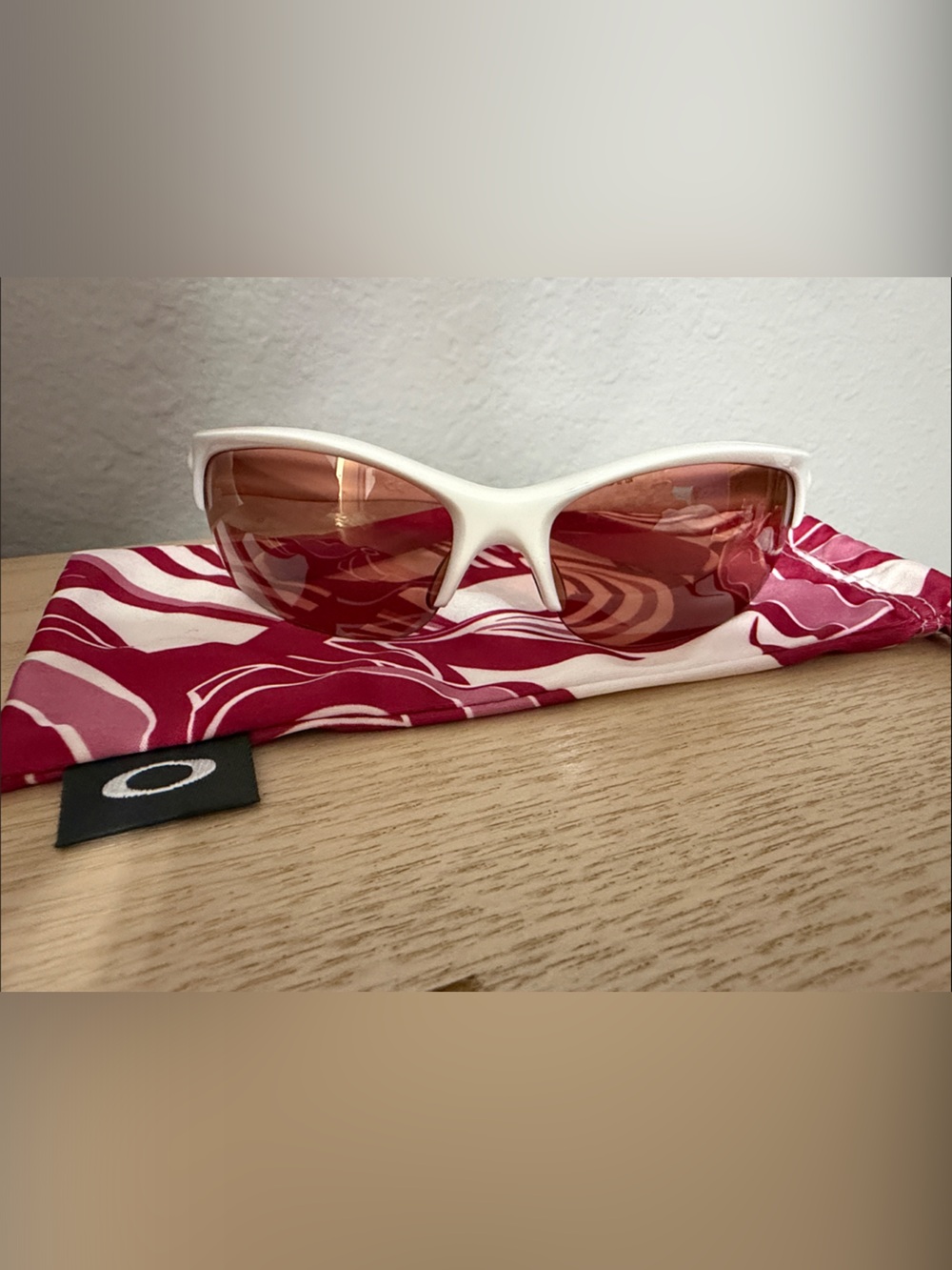 Oakley Breast Cancer Women's Sunglasses with Patterned Sleeve & Case